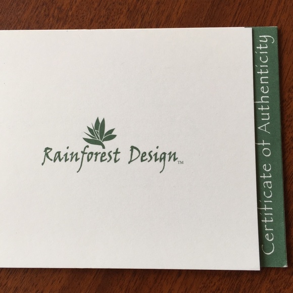 Rainforest Design®️Heron w/grass cameo pendant - Picture 2 of 6